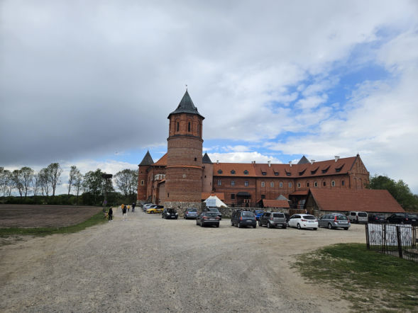 Jedyny taki zamek na Podlasiu. Był świadkiem dramatycznych wydarzeń