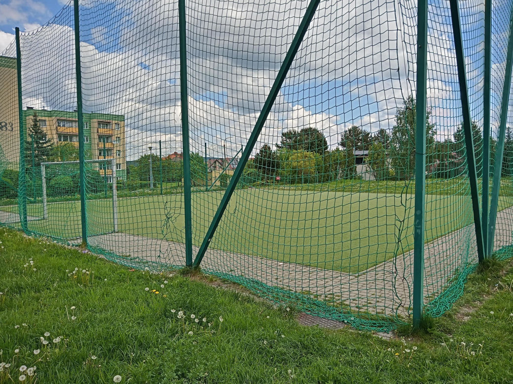 Pół boiska w Kielcach