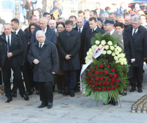 Apel Pamięci przed Pałacem Prezydenckim