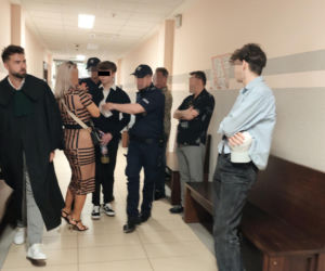 Jechał pod wpływem alkoholu, rozbił mercedesa o słup. 18-letnia Ania zginęła na miejscu