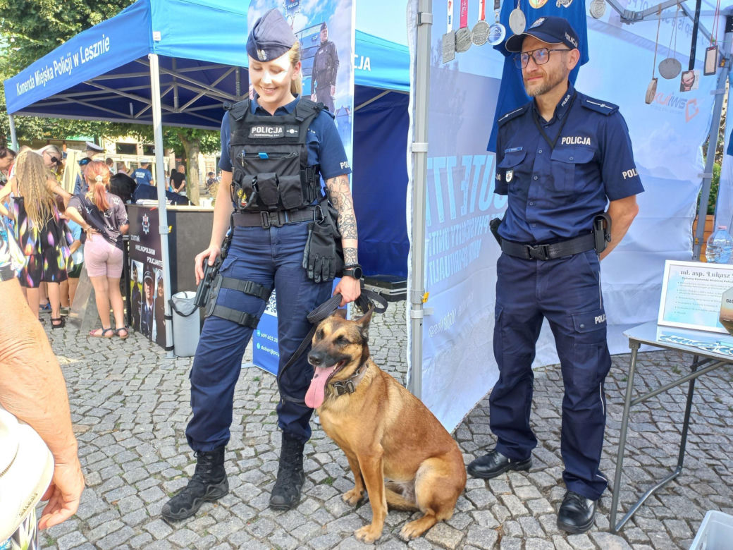 Trwają obchody Święta Policji w Lesznie. Świętują policjanci i policjantki