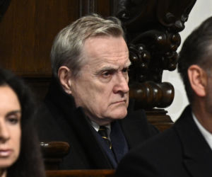 Msza za ofiary Smoleńska w Archikatedrze. Obecni Nawrocki i Kaczyńska