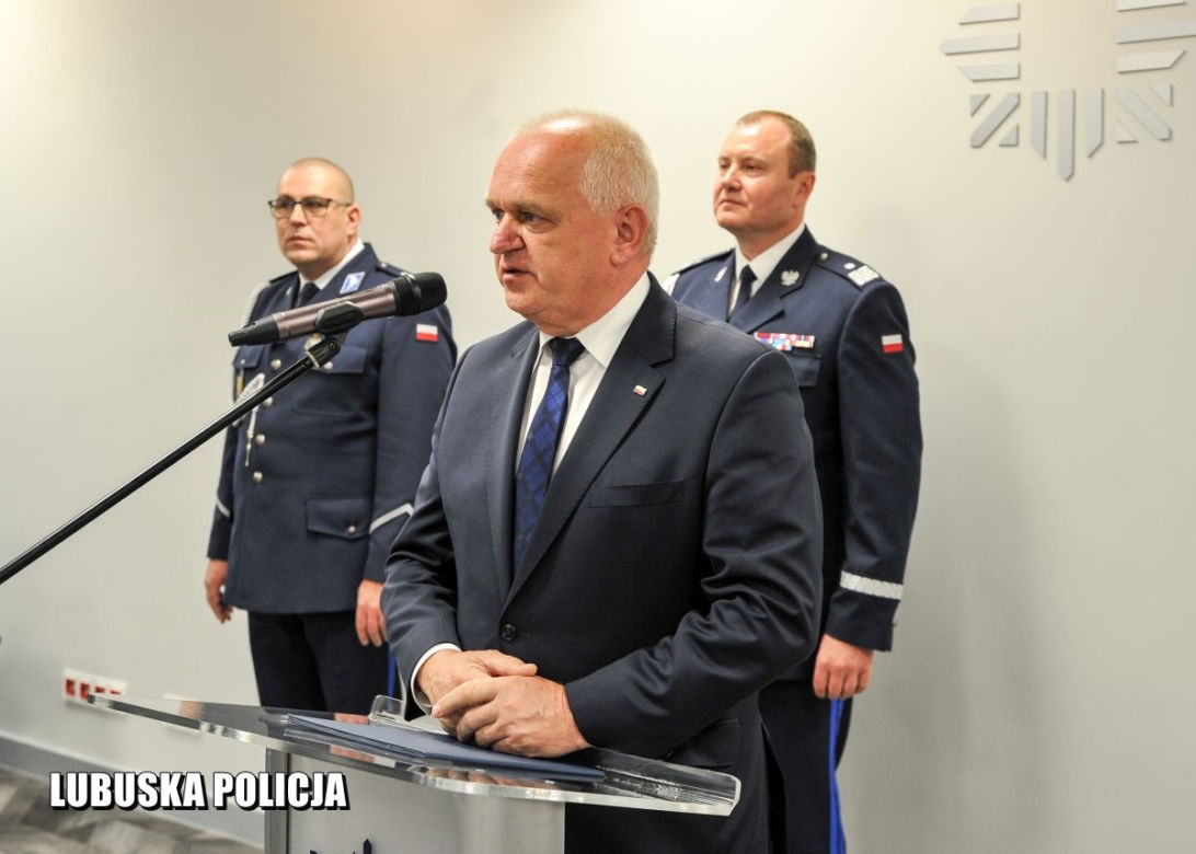 Ślubowanie nowych policjantów w Komendzie Wojewódzkiej Policji w Gorzowie Wlkp.