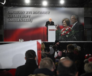 Rocznica katastrofy smoleńskiej. Tłumy ruszyły w Marszu Pamięci