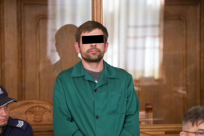 Zatłukł ukochaną i ogolił na łyso. Nie przyznaje się. bo "ma słabą pamięć"