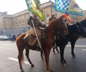 Orszak Trzech Króli w PAPAMOBILE! Tłumy na ulicach Kielc [GALERIA]