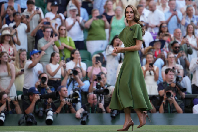 Pierwsze zdjęcie Kate po wieściach o Harrym! Tak reaguje na ich powrót?!