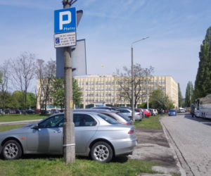 Za część parkingów w centrum Wrocławia płacimy nielegalnie? Zobacz!