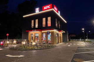 Smaki Indii przejmują KFC. Sieć przedstawia ofertę Masala Naan!