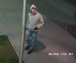 Rzucał kamieniami w okno i próbował włamać się do mieszkania. Kto rozpoznaje sprawcę?