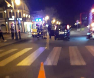 Gwiazdor disco polo z Ciechocinka przejechał kobietę na pasach. Z rozprawy aresztowej zabrała go karetka.