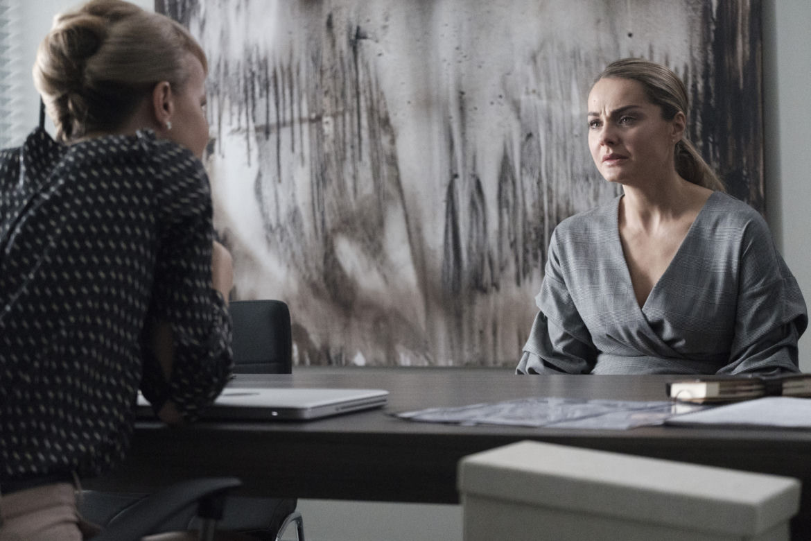 Przyjaciółki odcinek 131. Inga (Małgorzata Socha), prezes Iwona Mistkiewicz (Monika Dryl)