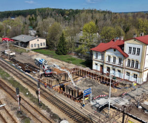 Modernizacja linii kolejowej nr 8. Nowe tory, szybsze pociągi i komunikacyjna rewolucja w regionie