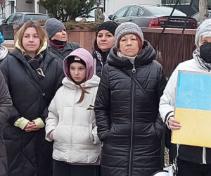 Starachowice solidarne z Ukrainą. Wiec poparcia na Rynku