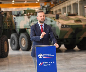 Kluczowe wozy wsparcia dla pancerniaków. Rosomak S.A. z kontraktami na blisko 900 mln zł w ramach SAFE