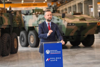Kluczowe wozy wsparcia dla pancerniaków. Rosomak S.A. z kontraktami na blisko 900 mln zł w ramach SAFE