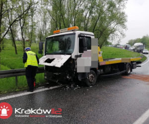 Koszmarny wypadek na obwodnicy Krakowa. Wśród rannych małe dziecko, lądował śmigłowiec