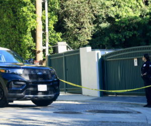 Rezydencja Rihanny ostrzelana przez kobietę! Piosenkarka w środku