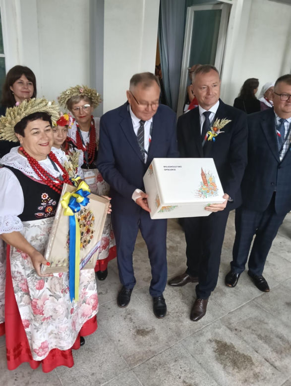 Koło Gospodyń Wiejskich w Puszynie na Dożynkach Prezydenckich w Warszawie
