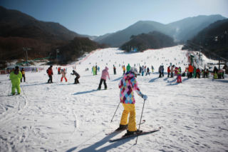 12 ośrodków narciarskich na ekscytującą zimę w Korei Południowej
