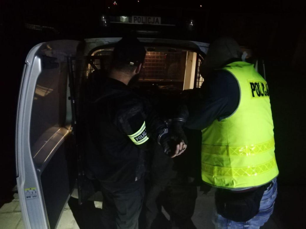 Pabianice. Cztery kościoły zniszczone. 16-letni ministrant rzucił się na wandala [ZDJĘCIA]