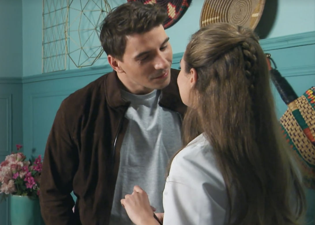 Barwy szczęścia, odcinek 2826: Oliwka (Wiktoria Gąsiewska), Tomasz Kępski (Jakub Sokołowski)