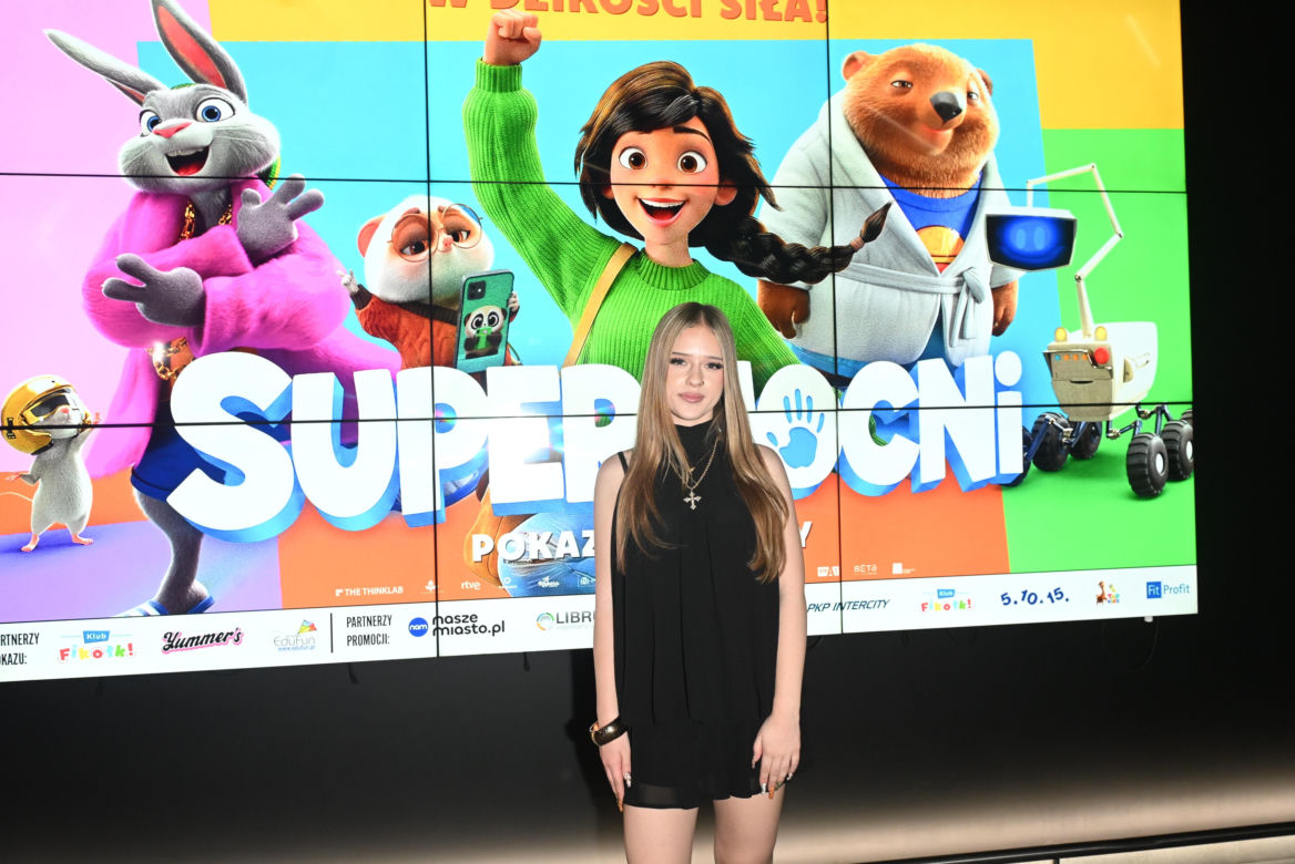 Premiera "Supermocni"
