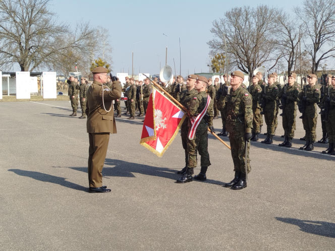 Chorągiew dla Ośrodka WOT
