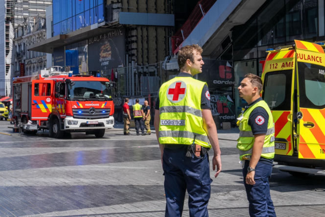 Sześć osób zginęło w pożarze biurowca w centrum Brukseli