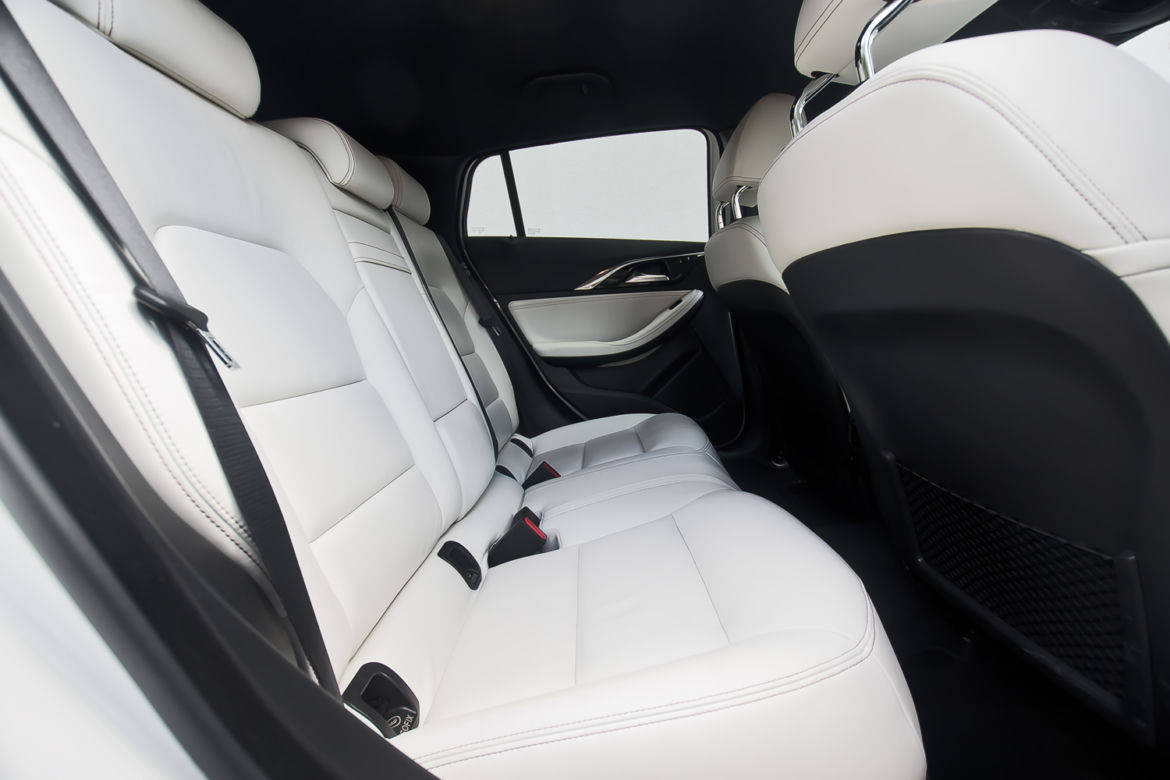 Infiniti Q30 1.6t Premium Tech Gallery White