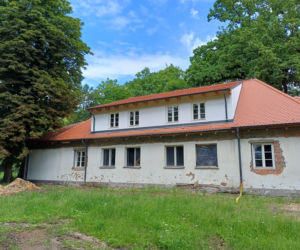 remont dworku w Kuźnicy Grabowskiej
