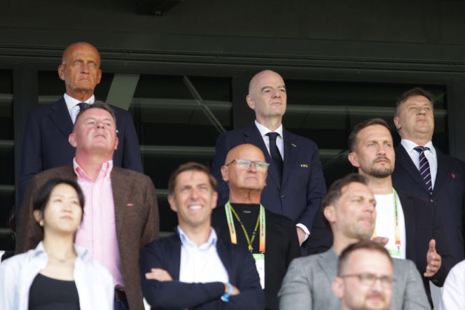 Cezary Kulesza wita Gianniego Infantino