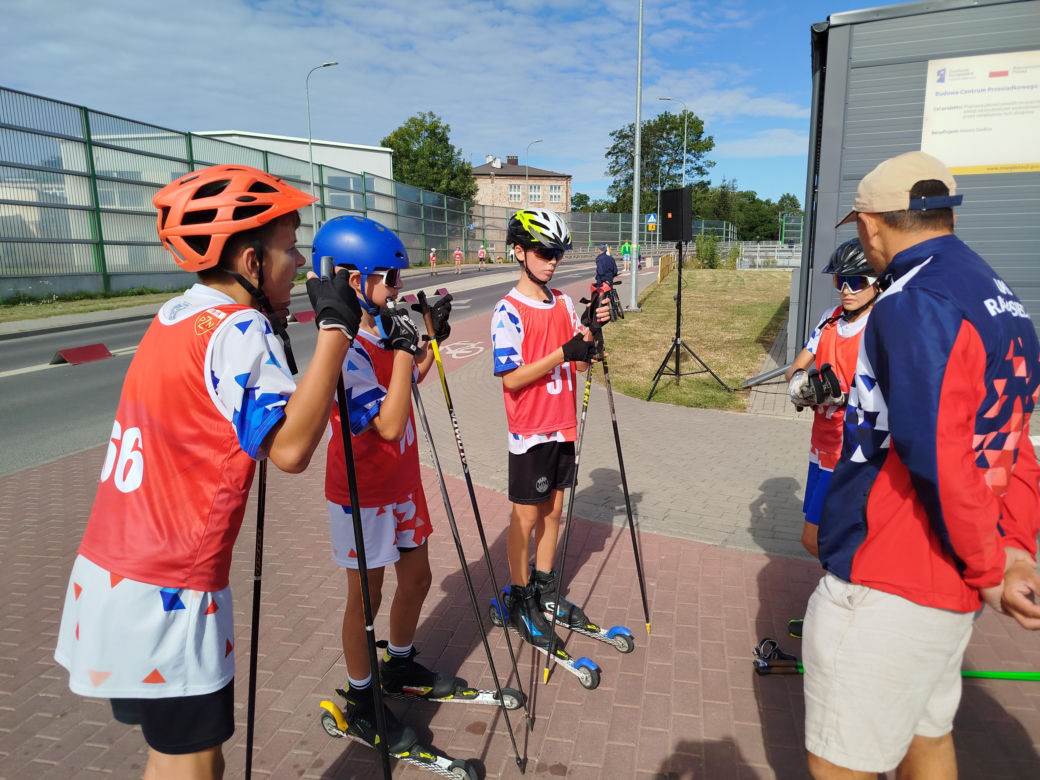 Zawody o Puchar Polski na nartorolkach Marwe Cup 2025 zostały zainaugurowane w Siedlcach