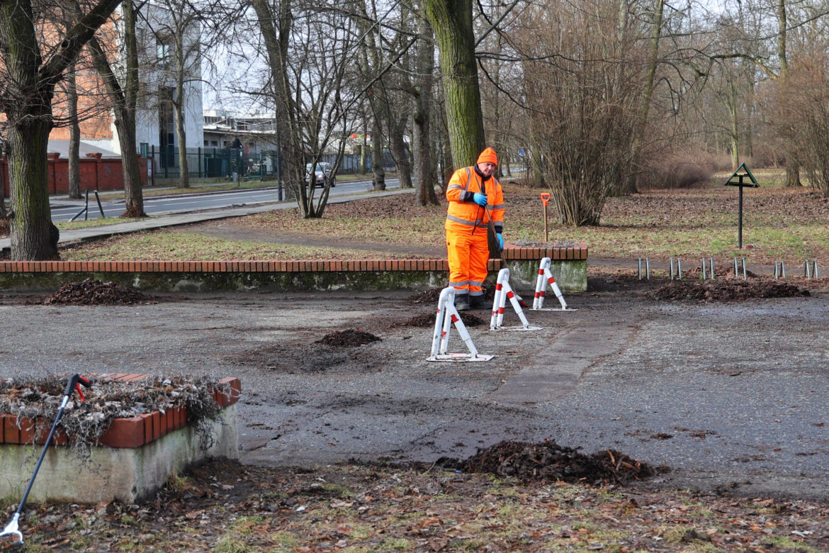 Trwają przygotowania do wiosny. Wielkie sprzątanie w łódzkich parkach