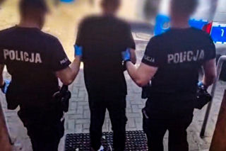 Jeden syn nie żyje, drugi trafił za kraty. Ojciec: Nie wpuszczę go już do domu