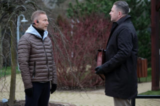 M jak miłość, odcinek 1922: Jabłoński zacznie grozić Budzyńskiemu! Mąż Pauliny weźmie na celownik Magdę - ZDJĘCIA