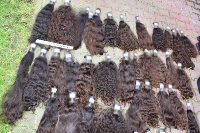 Łysy złodziej zniszczył luksusowe włosy za 800 tys. złotych! Włamanie do salonu w Wilanowie