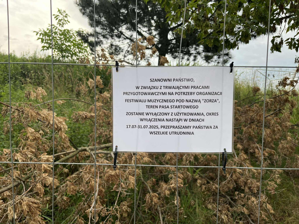 Festiwal ZORZA w Krakowie. Przygotowania na lotnisku Rakowice-Czyżyny
