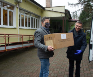 Dostawa środków ochronnych z partnerskiego miasta Weifang