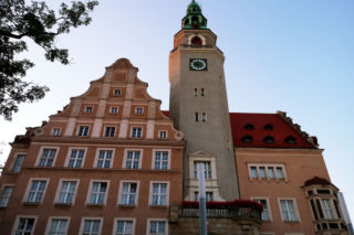 Olsztyn. Dowód osobity, rejestracja pojazdu - niektóre wydziały ratusza pracują teraz dłużej [AUDIO]