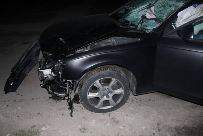 Osobowe Audi potrąciło mężczyznę. Śmiertelny wypadek na DK73 w Brniu