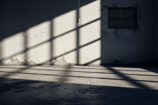 Nieporęt. Fabryka mefedronu w wynajętym domu. Kto odpowiada za przestępstwo?