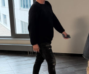 Rozwód Gąsiorowskiej i Żurawskiego w toku! Aktor czekał pod salą z kubkiem w ręku