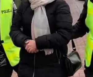 Wyrodna matka zgotowała Julce piekło. Latami wypalała jej kwasem rany na skórze!