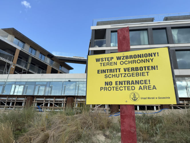 Apartamentowiec na plaży w Międzyzdrojach