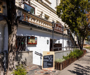 Foksal 10 w Warszawie