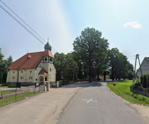 Najpiękniejsza wieś na Dolnym Śląsku wygląda jak kurort. Piaszczysta plaża to hit!