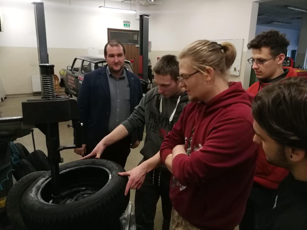 To pierwszy „elektryk” na Warmii i Mazurach. Na UWM powstaje e-trabant. Auto kosztowało 600 zł