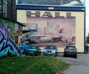 Mural nawiązujący do teatru lalek Pleciuga przy al. Wyzwolenia