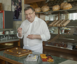 Wójcik zdobi mazurka 